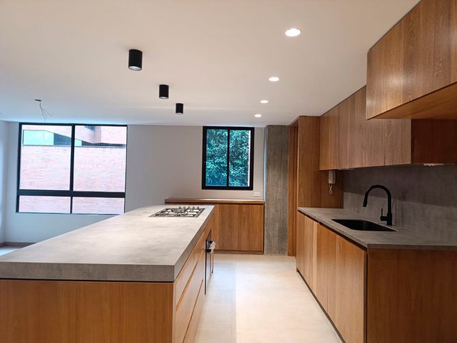 Apartamento de 3 alcobas en venta en El Poblado, Medellín, 165 m² · foto 5 de 20