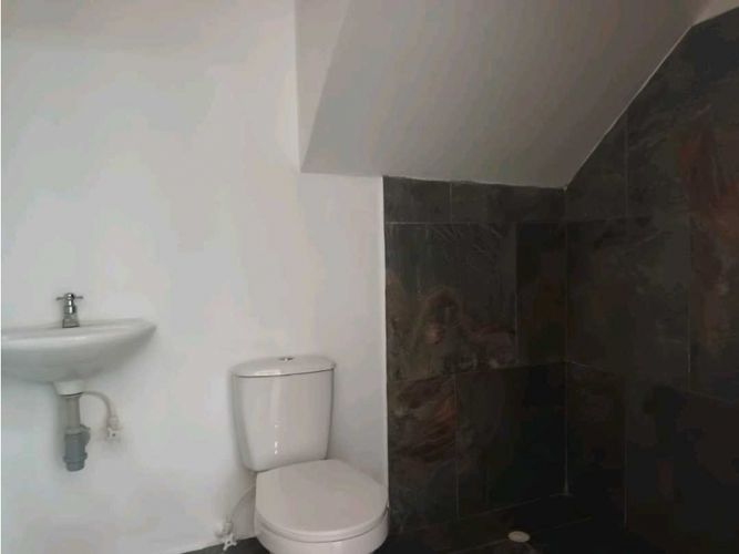 Bodega en arriendo en Prado, Bello, 240 m² · foto 5 de 14