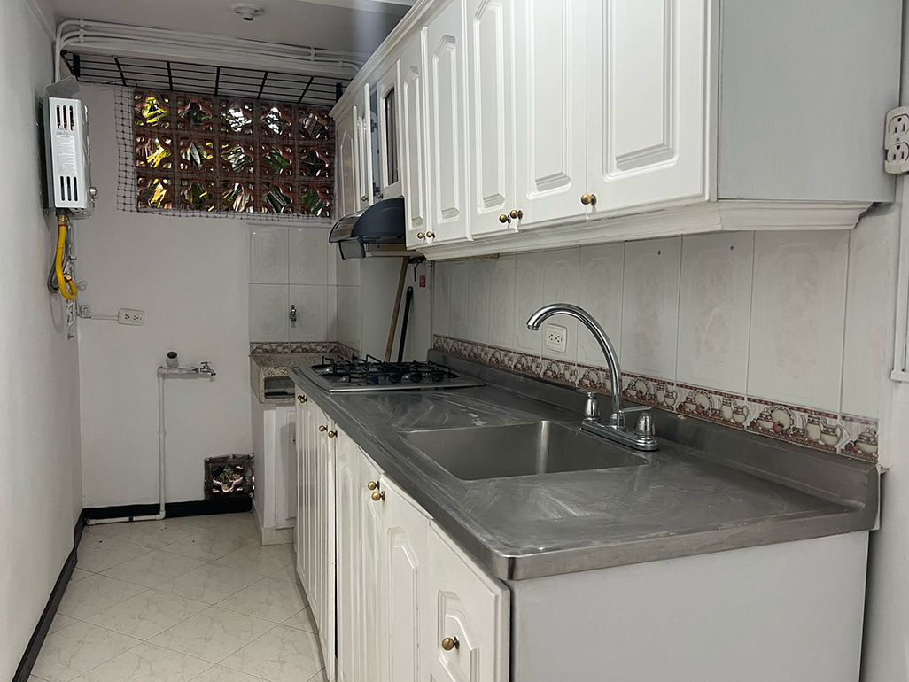 Apartamento en venta en Los Naranjos, Envigado · foto 5 de 16