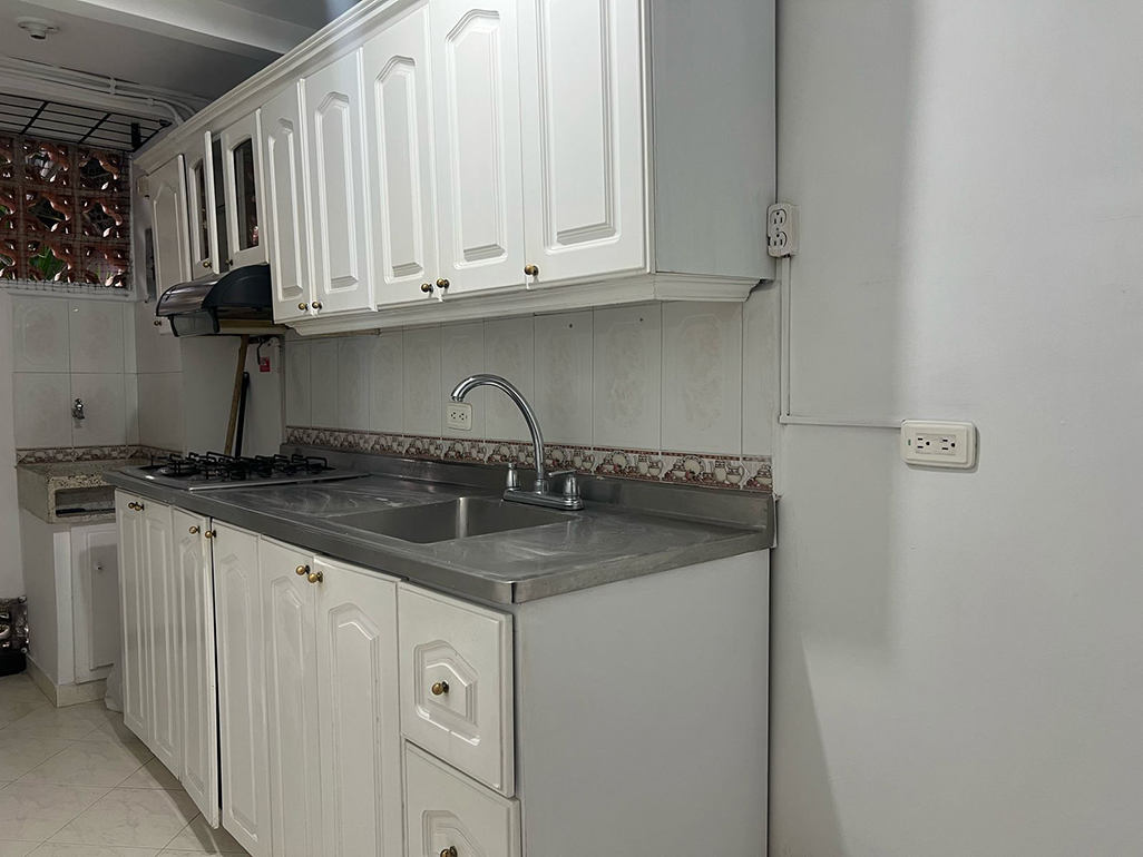 Apartamento en venta en Los Naranjos, Envigado · foto 6 de 16