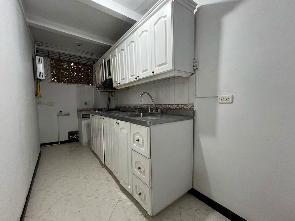 Apartamento en venta en Los Naranjos, Envigado · foto 7 de 16