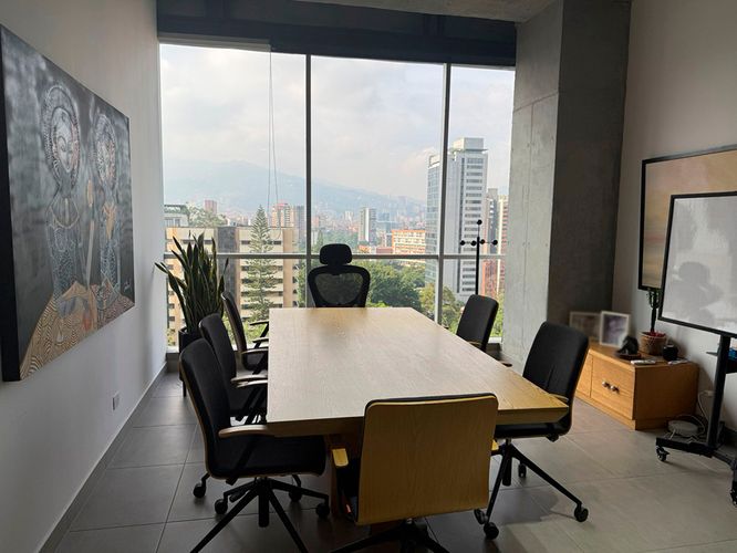 Oficina en arriendo en El Poblado, Medellín, 33 m² · foto 6 de 8