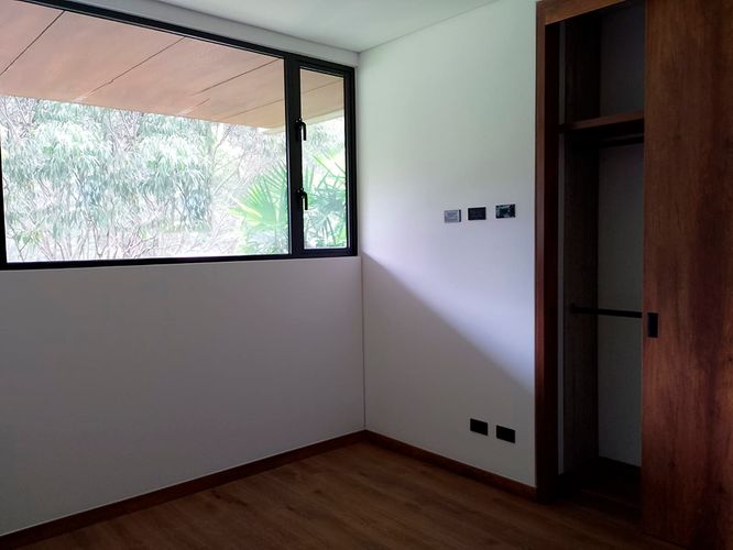Apartamento de 2 alcobas en arriendo en El Poblado, Medellín, 100 m² · foto 3 de 15