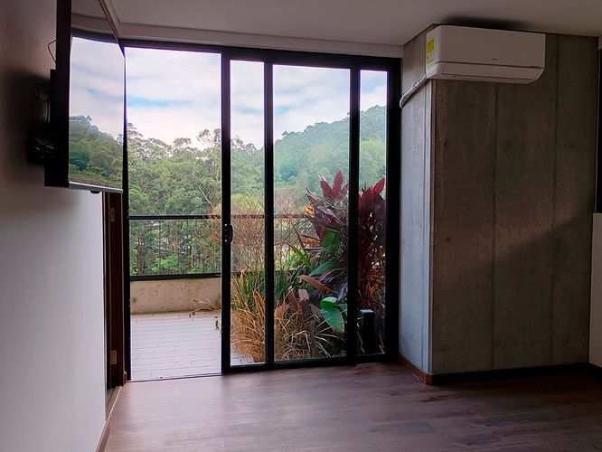 Apartamento de 2 alcobas en arriendo en El Poblado, Medellín, 100 m² · foto 10 de 15