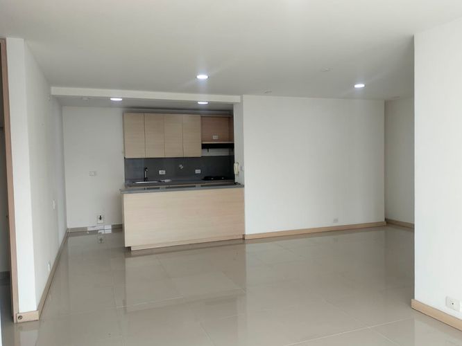 Apartamento de 3 alcobas en arriendo en Otraparte, Envigado, 96 m² · foto 3 de 18