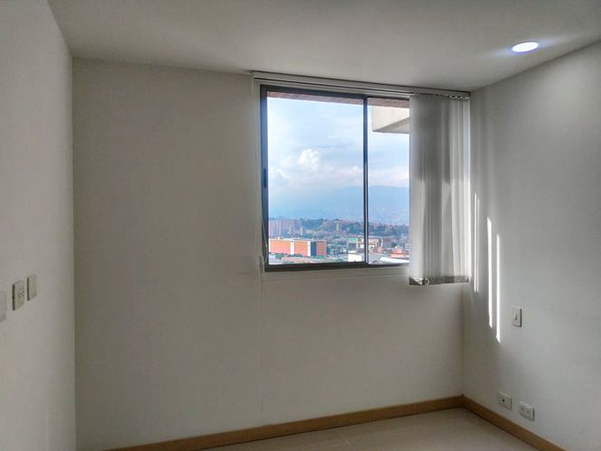 Apartamento de 3 alcobas en arriendo en Otraparte, Envigado, 96 m² · foto 11 de 18