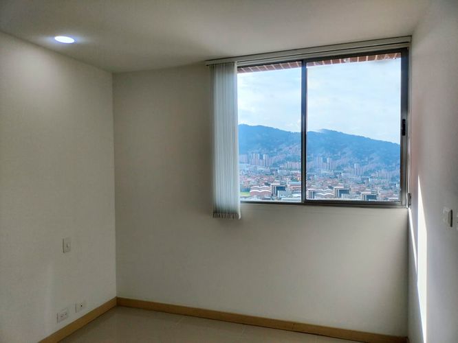 Apartamento de 3 alcobas en arriendo en Otraparte, Envigado, 96 m² · foto 14 de 18