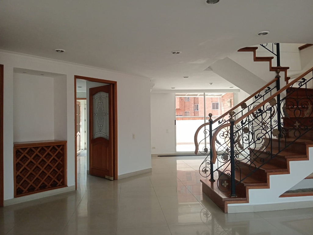 Apartamento en arriendo en Laureles, Medellín · foto 3 de 20