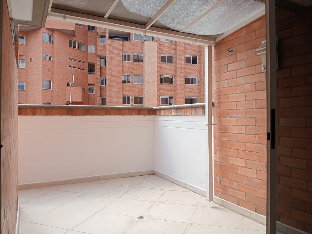 Apartamento en arriendo en Laureles, Medellín · foto 19 de 20