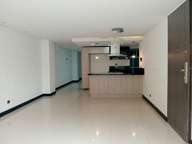Apartamento de 3 alcobas en arriendo en Laureles, Medellín, 139 m² · foto 2 de 19