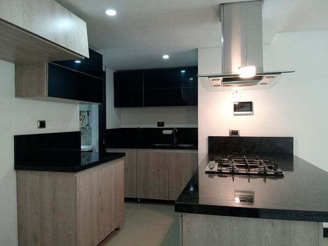 Apartamento de 3 alcobas en arriendo en Laureles, Medellín, 139 m² · foto 5 de 19