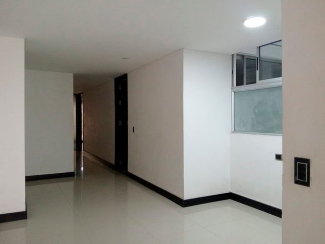 Apartamento de 3 alcobas en arriendo en Laureles, Medellín, 139 m² · foto 14 de 19