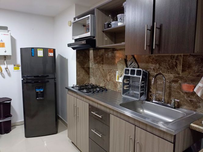 Apartamento de 1 alcoba en arriendo en Rosales, Medellín, 45 m² · foto 3 de 8