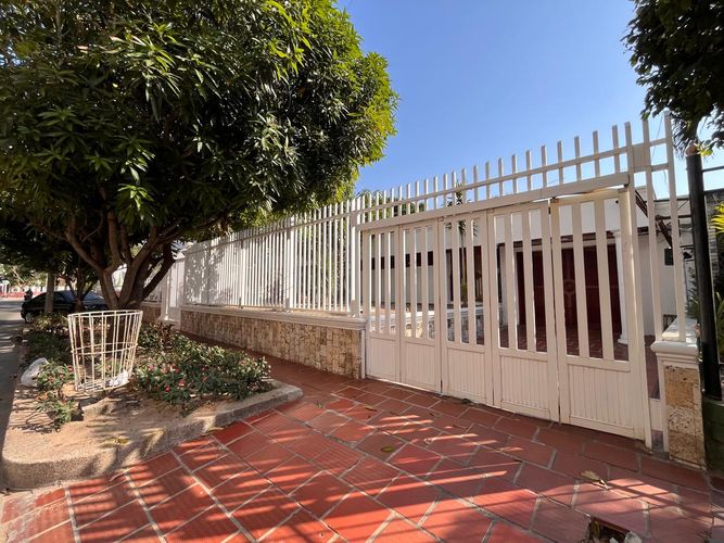 Casa de 5 alcobas en venta en Riomar, Barranquilla, 520 m² · foto 3 de 24