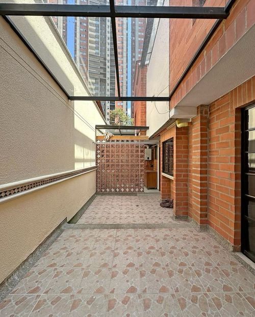 Casa de 4 alcobas en venta en Cañaveralejo, Sabaneta, 283 m² · foto 6 de 9