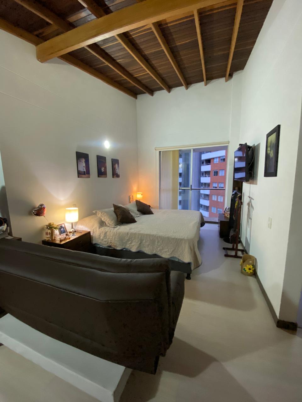 Apartamento en venta en Loma Benedictinos, Medellín · foto 4 de 9