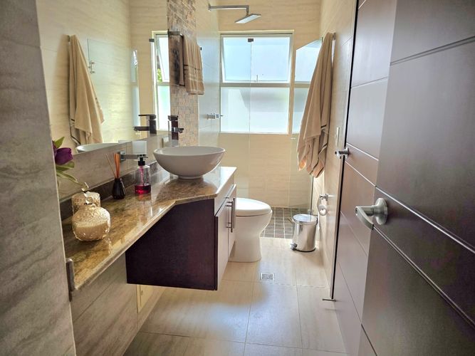 Casa de 5 alcobas en venta en Pance Alto, Cali, 318 m² · foto 12 de 24