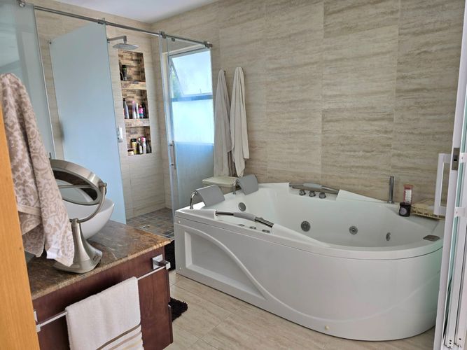 Casa de 5 alcobas en venta en Pance Alto, Cali, 318 m² · foto 19 de 24