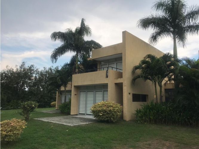 Casa de 4 alcobas en venta en Piamonte, Girardot, 516 m² · foto 3 de 24