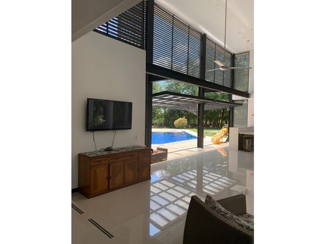 Casa de 4 alcobas en venta en Piamonte, Girardot, 516 m² · foto 11 de 24