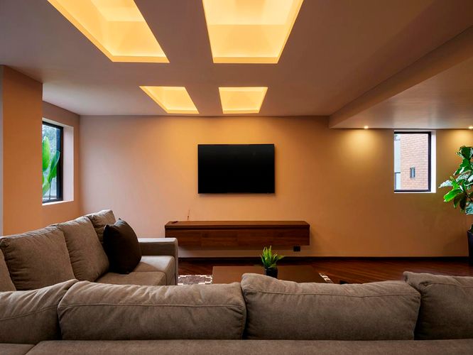 Apartamento de 2 alcobas en venta en El Poblado, Medellín, 285 m² · foto 2 de 20