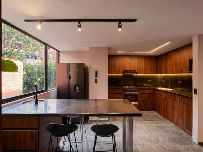 Apartamento de 2 alcobas en venta en El Poblado, Medellín, 285 m² · foto 10 de 20