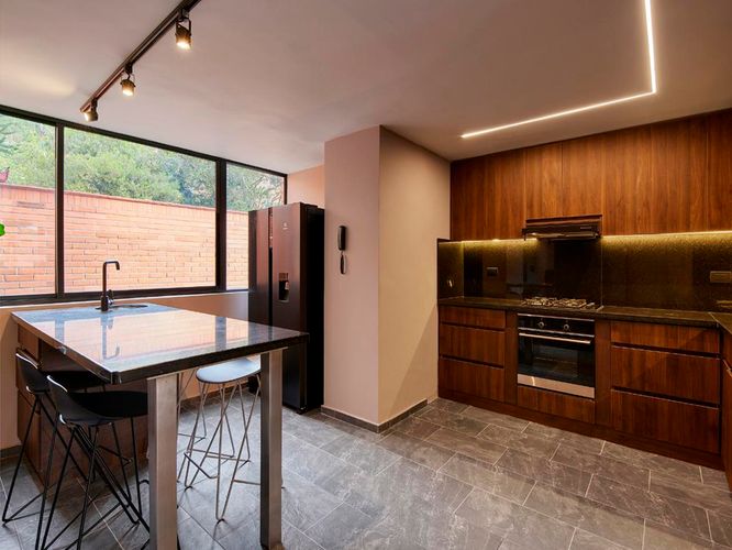 Apartamento de 2 alcobas en venta en El Poblado, Medellín, 285 m² · foto 11 de 20