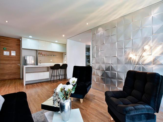 Apartamento de 2 alcobas en venta en El Poblado, Medellín, 84 m² · foto 4 de 15