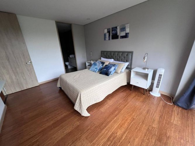 Apartaestudio en venta en Loma Del Campestre, Medellín, 63 m² · foto 14 de 20
