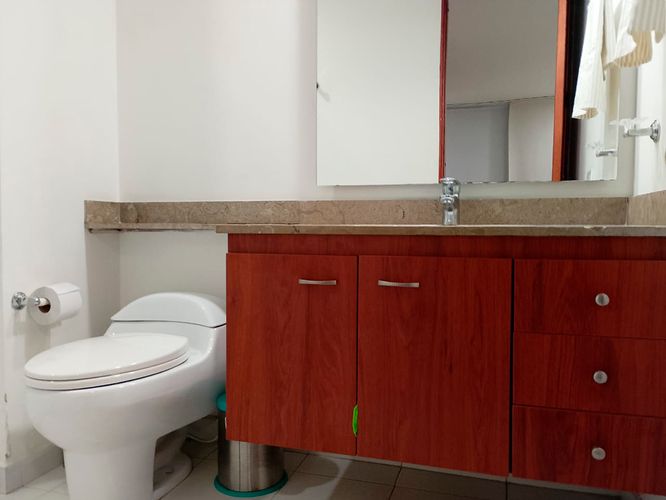 Apartamento de 1 alcoba en arriendo en El Poblado, Medellín, 78 m² · foto 16 de 17