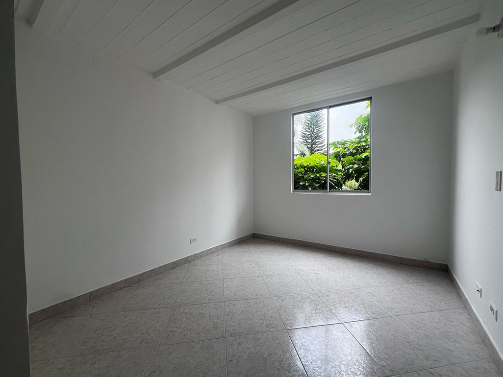 Apartamento en arriendo en Urbanizacion Milan Condominio Iv, Envigado · foto 8 de 14