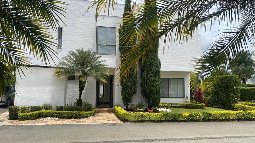 Casa de 4 alcobas en venta en La Morada, Jamundí, 224 m² · foto 2 de 24