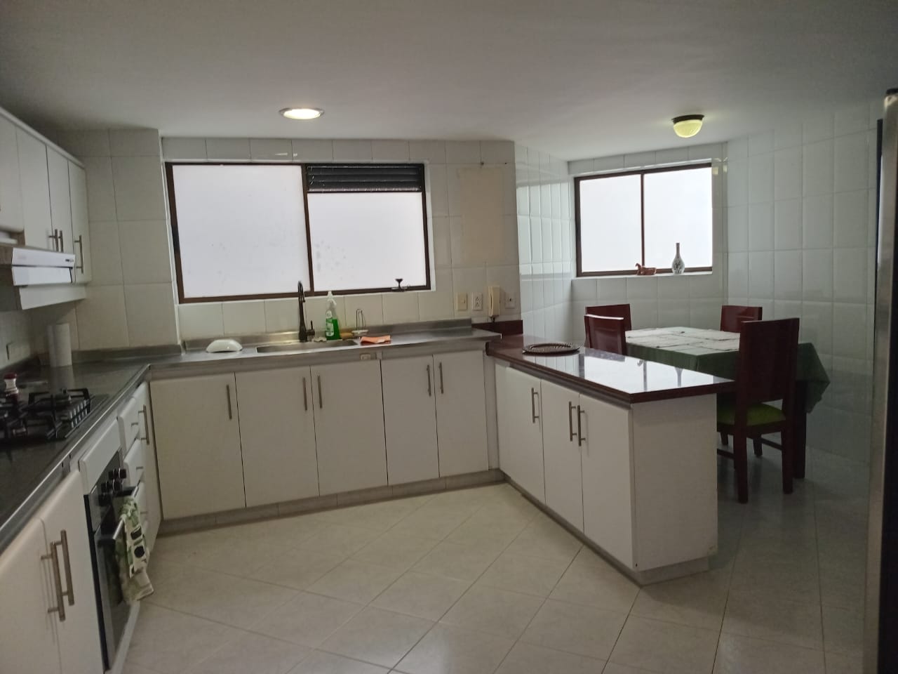 Apartamento en arriendo en Los Balsos, Medellín · foto 10 de 20