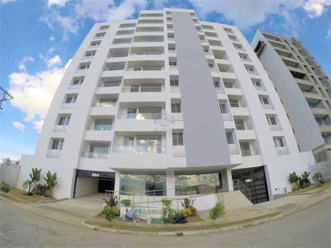 Apartamento en venta en Ranchos Del Inat, Montería, 79 m² · foto 2 de 16