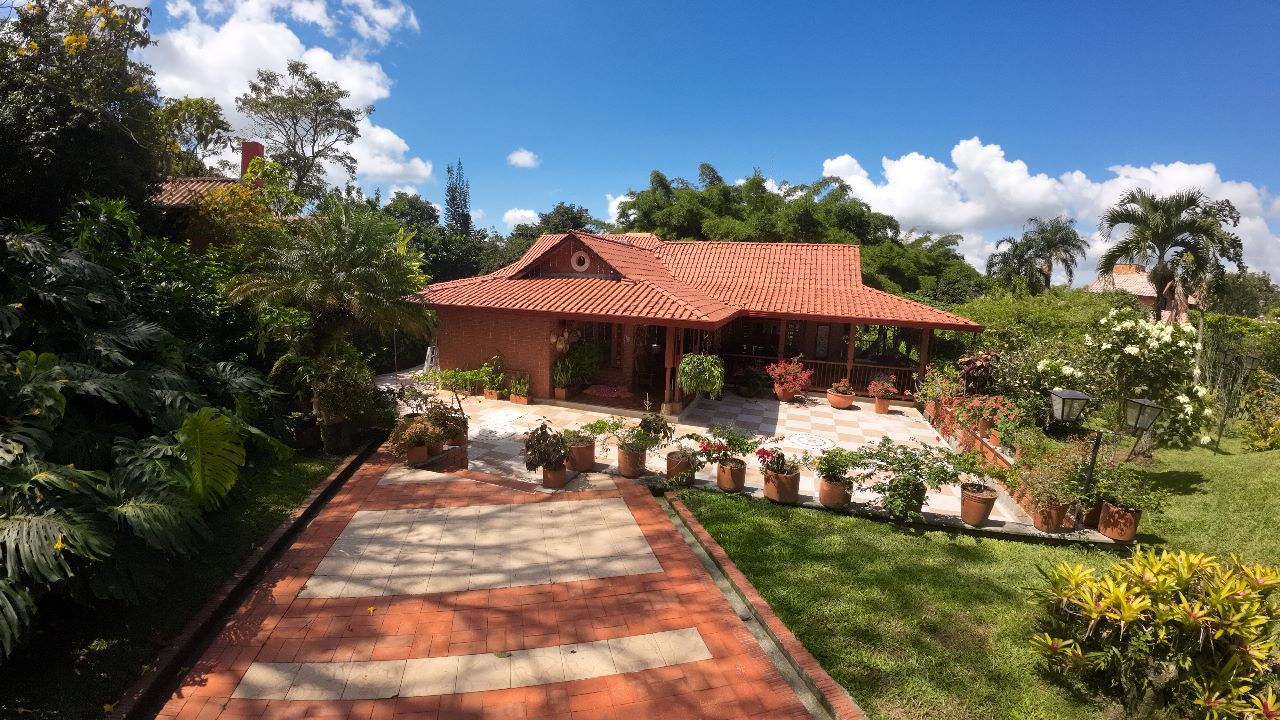 Casa en venta en Cerritos, Pereira · foto 3 de 12