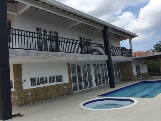 Casa de 5 alcobas en venta en Ruitoque Alto, Piedecuesta, 500 m² · foto 4 de 24