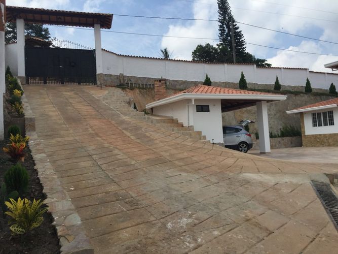 Casa de 5 alcobas en venta en Ruitoque Alto, Piedecuesta, 500 m² · foto 12 de 24