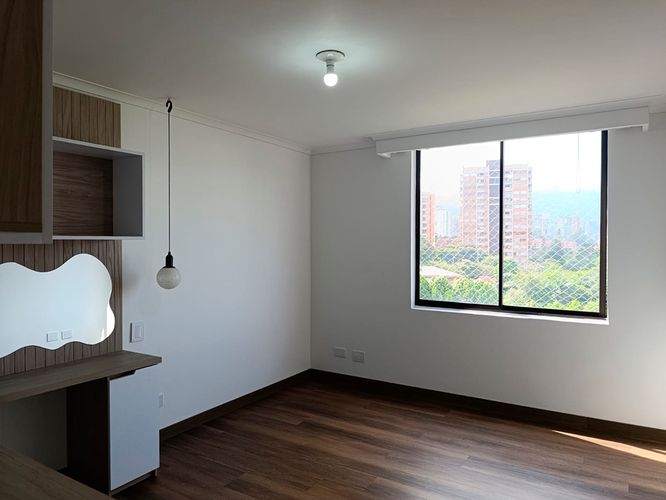Apartamento de 3 alcobas en venta en El Poblado, Medellín, 133 m² · foto 12 de 17