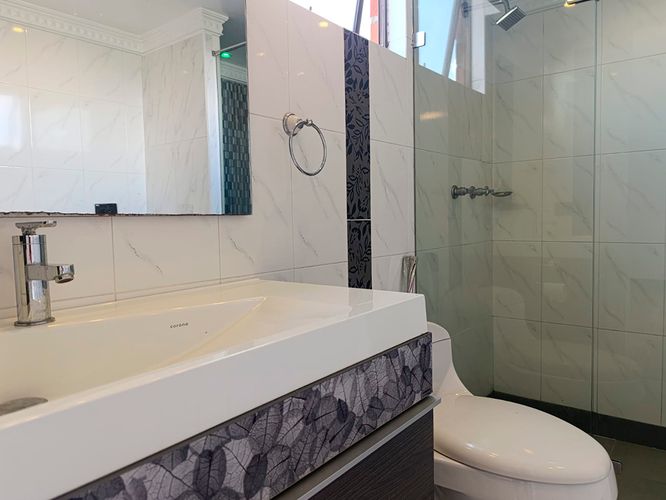 Apartamento de 3 alcobas en venta en El Poblado, Medellín, 133 m² · foto 15 de 17