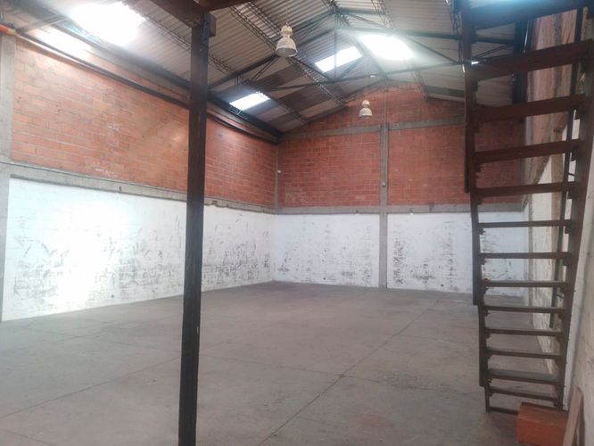 Bodega en arriendo en El Chagualo, Medellín, 500 m² · foto 5 de 20