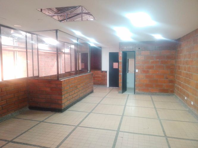 Bodega en arriendo en El Chagualo, Medellín, 500 m² · foto 14 de 20