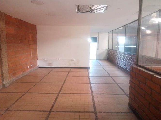 Bodega en arriendo en El Chagualo, Medellín, 500 m² · foto 15 de 20