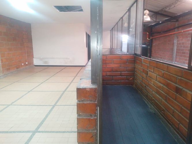 Bodega en arriendo en El Chagualo, Medellín, 500 m² · foto 17 de 20