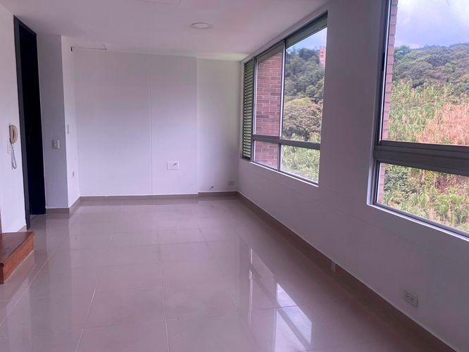 Oficina en arriendo en El Poblado, Medellín, 90 m² · foto 6 de 18