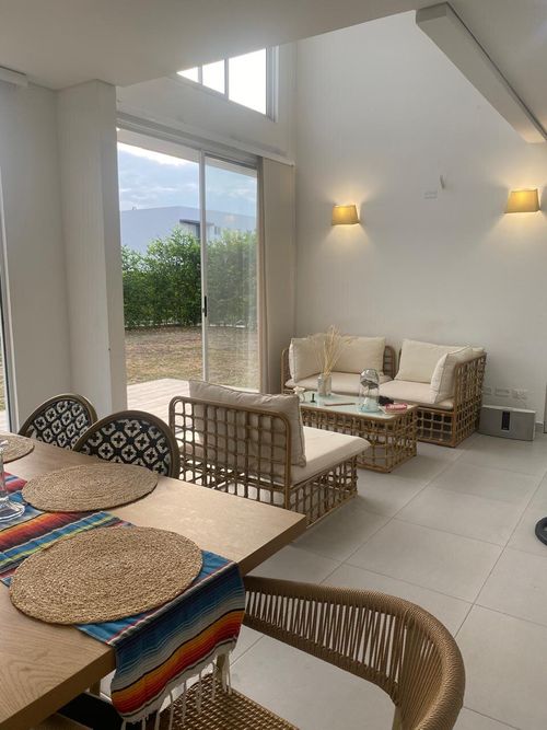 Casa en venta en Ricaurte, 100 m² · foto 9 de 24