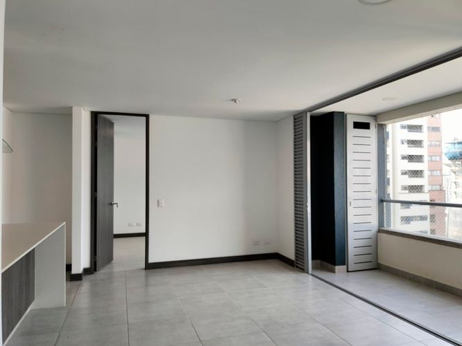 Apartamento de 2 alcobas en arriendo en El Poblado, Medellín, 85 m² · foto 3 de 17