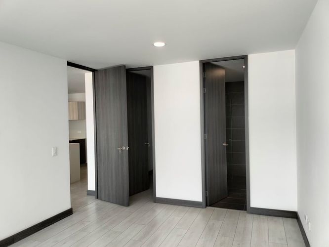 Apartamento de 2 alcobas en arriendo en El Poblado, Medellín, 85 m² · foto 12 de 17