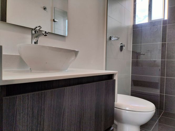 Apartamento de 2 alcobas en arriendo en El Poblado, Medellín, 85 m² · foto 16 de 17