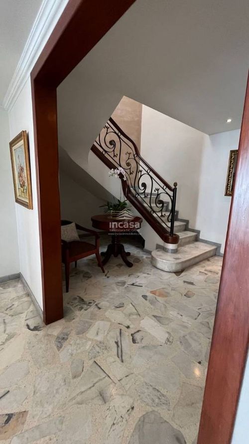 Apartamento de 3 alcobas en venta en Bellavista, Cali, 319 m² · foto 8 de 24