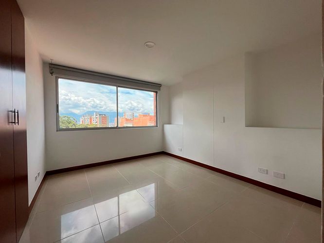 Apartamento de 2 alcobas en arriendo en Cumbres, Envigado, 95 m² · foto 9 de 17